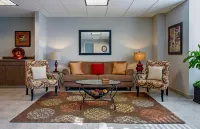 Federal City Inn & Suites - parking