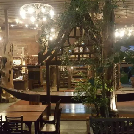 Ruean Mai Chai Khlong