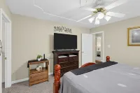 Hephzibah Unique Comfortable 4br Retreat For 8 4 Bedroom Home - balcony