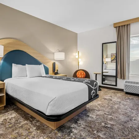 La Quinta Inn & Suites by Wyndham Rifle