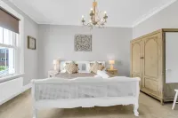 Poets Apartment with Free Parking by My Getaways - 4 stjerner