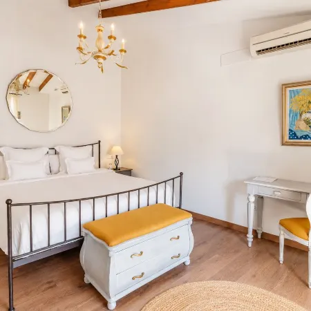 Can Abril Hotels in Soller