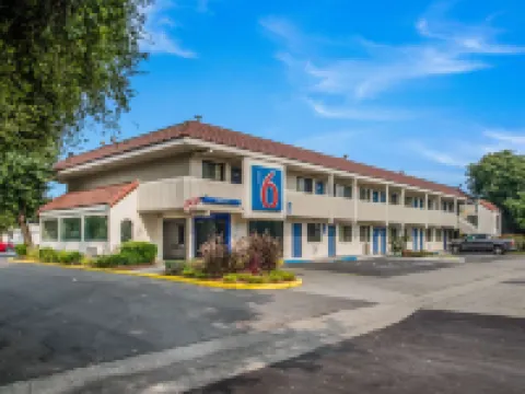 Super 8 by Wyndham Petaluma Hoteles en Petaluma