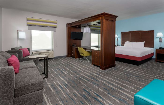 Hampton Inn & Suites Winston-Salem/University Area
