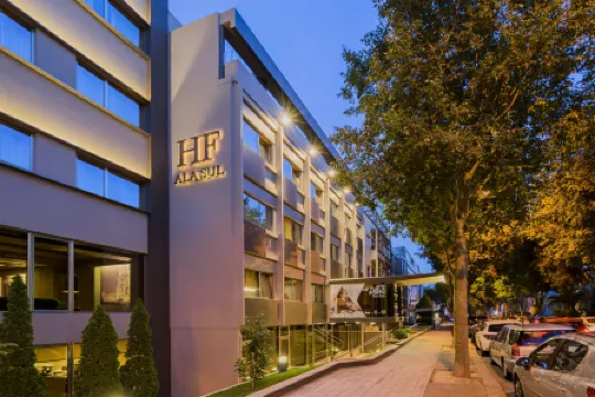 HF Tuela Porto Отели рядом с достопримечательностью «Synagogue Kadoorie - Mekor Haim»