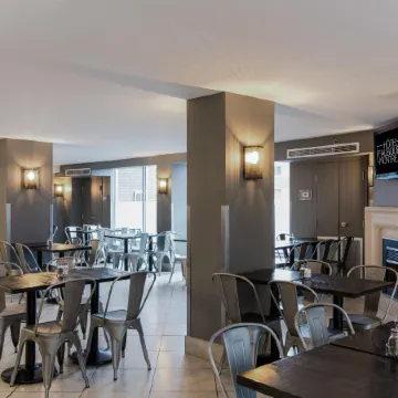 Hotel Faubourg Montreal Centre-Ville Downtown Отели рядом с достопримечательностью «Музей Маккорд»