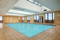 Hilton Rosemont Chicago O'Hare - Pools