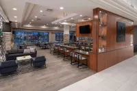 Doubletree by Hilton East Madison East - bar
