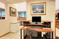 FairBridge Inn & Suites Spearfish - breakfast