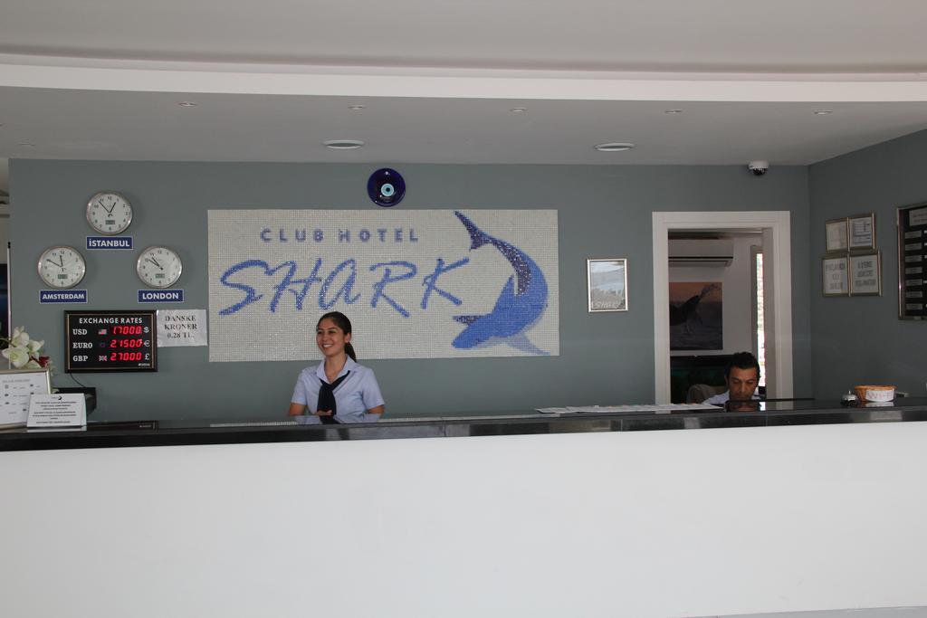 Club Shark Hotel