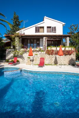Villa Masha is a Detached House, Very Finely Accommodating 6 to 7 Persons.