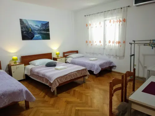Stay in the Heart of Zadar at Peninsula Accommodation - 2 tähden