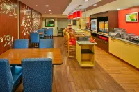 Residences at Tewksbury Hotels in Tewksbury