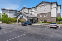 Comfort Inn Bentonville - Crystal Bridges - parking