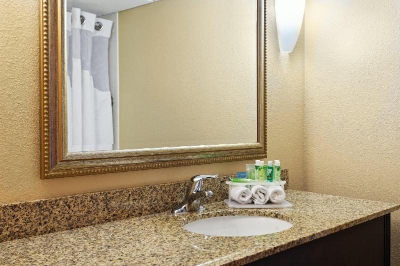 Holiday Inn Express Hotel & Suites Knoxville-North-I-75 Exit 112, an Ihg Hotel