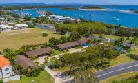 The Carmel Yamba Hotels in Yamba