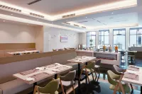 Hilton Garden Inn Puchong - breakfast
