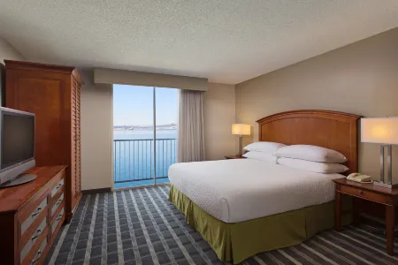 Embassy Suites by Hilton San Francisco Airport Waterfront Отели в г. Берлингейм