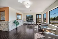 Americas Best Value Inn and Suites Harrisonville