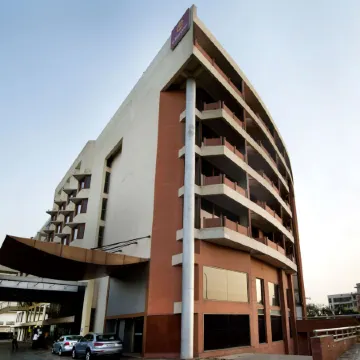 Clarion Bella Casa at Airport