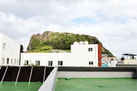 Jeju Hue Stay Geumho