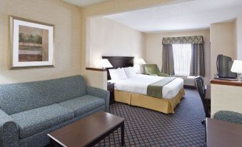 Holiday Inn Express & Suites Sunbury-Columbus Area