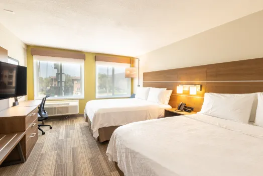 Holiday Inn Express Anaheim West Hotels in der Nähe von Adventure City