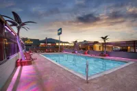Travelodge by Wyndham Hawthorne Hotels in Hawthorne