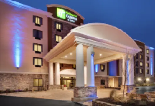 Holiday Inn Express & Suites WILLIAMSPORT by IHG