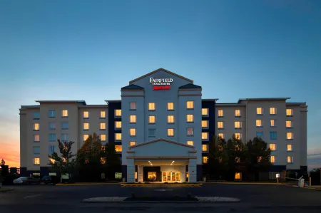 Fairfield Inn & Suites Newark Liberty International Airport Отели рядом с достопримечательностью «Технологический институт Нью-Джерси»