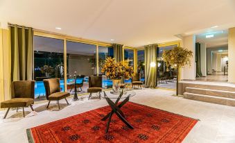 Golden Suites & Spa