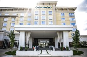 The Rewind West des Moines, Tapestry Collection by Hilton