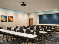 La Quinta Inn & Suites by Wyndham San Antonio Seaworld/Lafb Hotels in der Nähe von Wasserpark Aquatica San Antonio