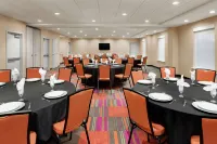 Home2 Suites by Hilton Woodbridge Potomac Mills Hotels in Woodbridge