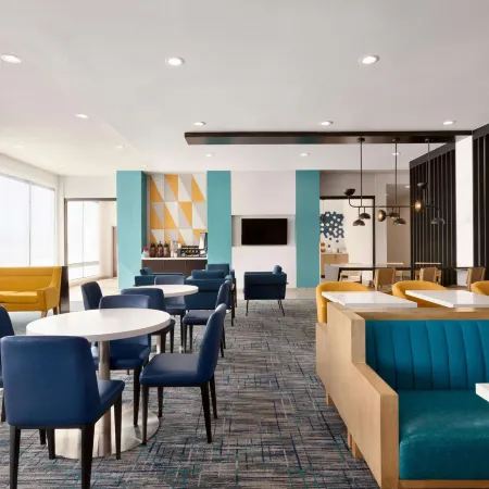 La Quinta Inn & Suites by Wyndham Richmond-Sugarland