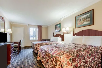 Knights Inn Greenville, TX Hotels near ALDI
