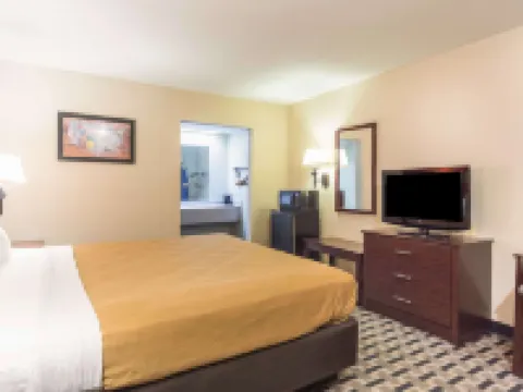 Econo Lodge Laurel Hotels in Jones County