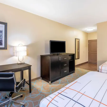 La Quinta Inn & Suites by Wyndham Clinton Historic Route 66