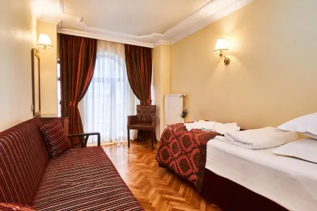 Amber Hotel & Spa