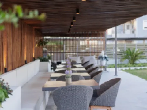 V Luxury Suites Hotels in Perama