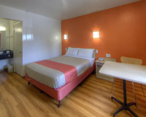 Motel 6 Orlando, FL - Winter Park Hotels near Dubsdread Golf Course