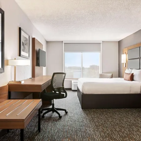 Wingate by Wyndham Cincinnati/Blue Ash