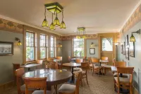 1906 Lodge - breakfast