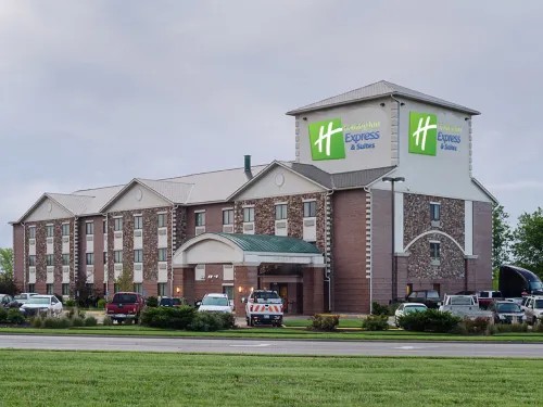 Holiday Inn Express & Suites OLATHE SOUTH by IHG