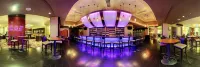 Sheraton Overland Park Hotel at the Convention Center - bar