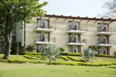 GHL Hotel Club El Puente Hotel a 