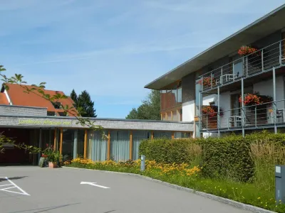 Landhotel Allgäuer Hof Hotels in Vogt