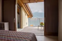 C0-e569-Lbag97b2 - Dream Lake Apartment 2