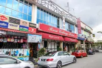 Rose Cottage Hotel Impian Senai Hotels in Senai