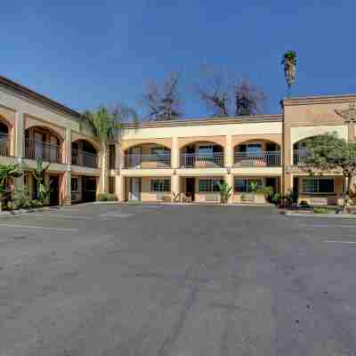 Thunderbird Lodge Hotel Exterior